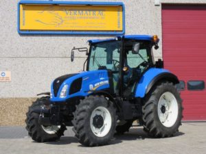 New Holland T5.90S Tractor